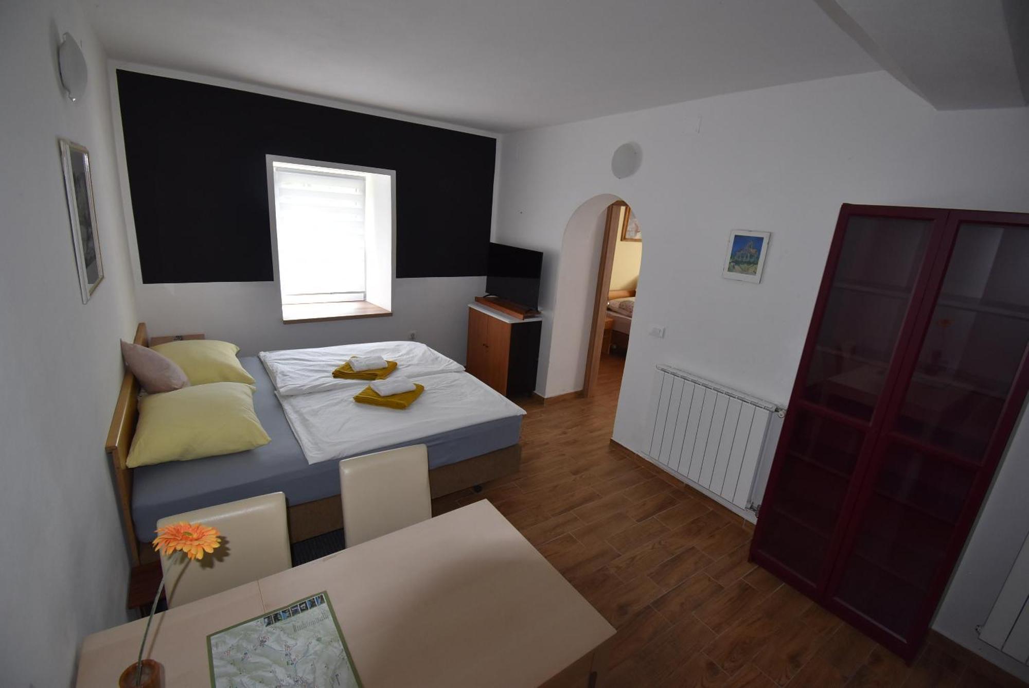 Apartments Free Alps, Massage & Wine Бовец Экстерьер фото
