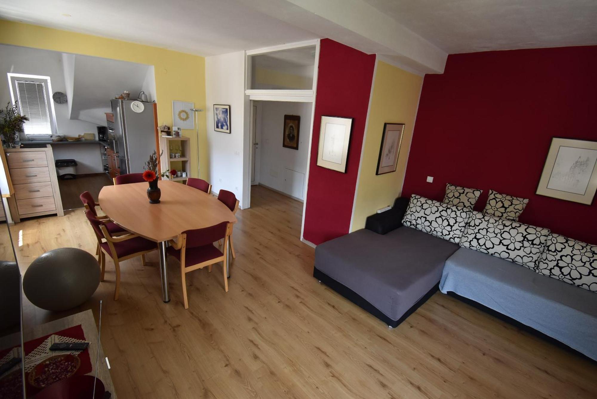 Apartments Free Alps, Massage & Wine Бовец Экстерьер фото