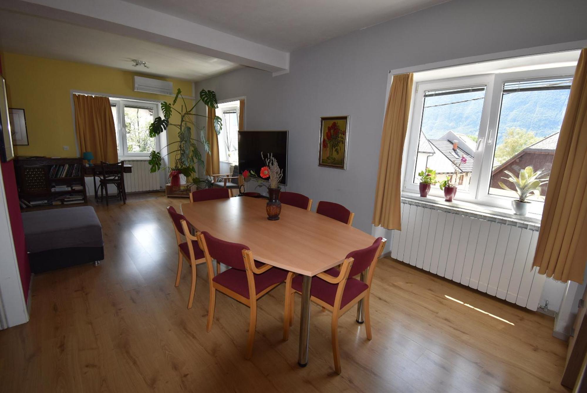 Apartments Free Alps, Massage & Wine Бовец Экстерьер фото