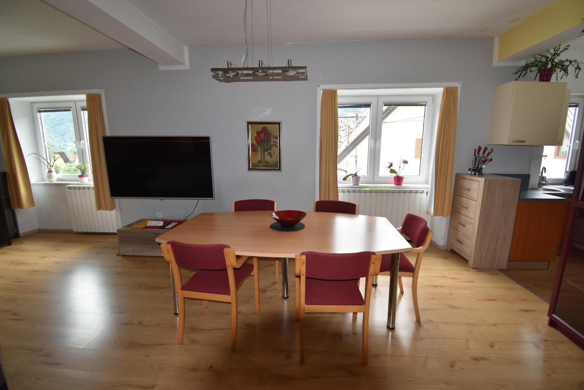 Apartments Free Alps, Massage & Wine Бовец Экстерьер фото
